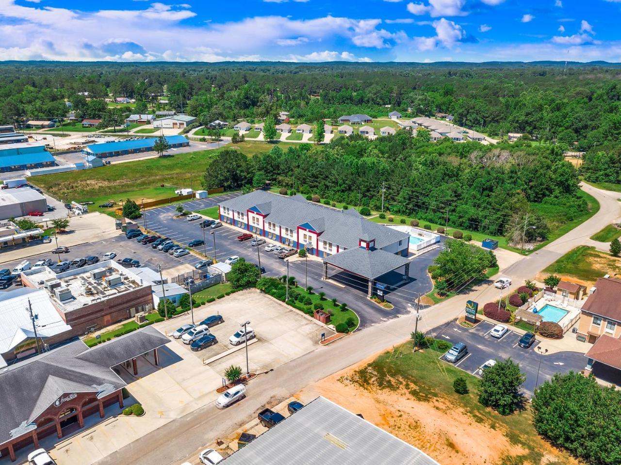 Hometown Inn Thomasville Exterior photo