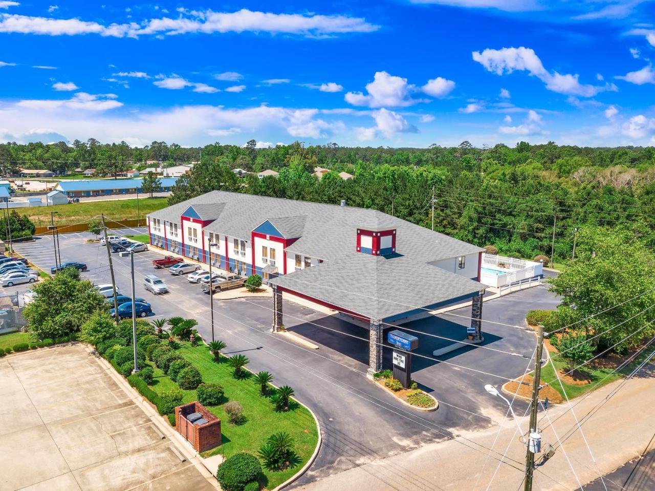 Hometown Inn Thomasville Exterior photo